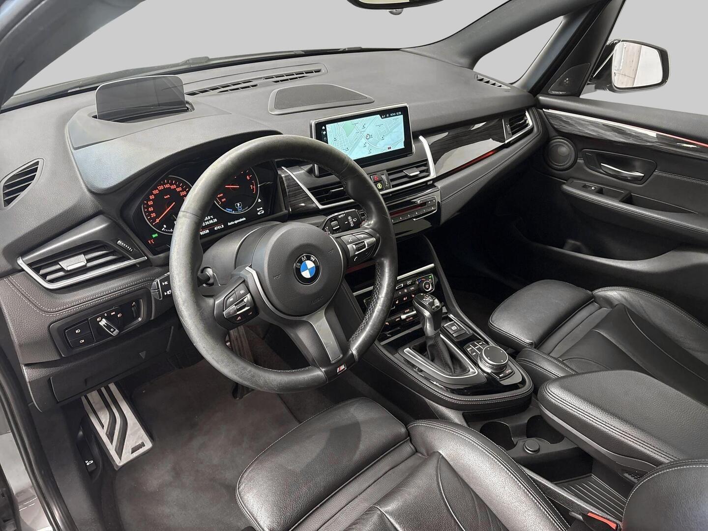 BMW 225 2017