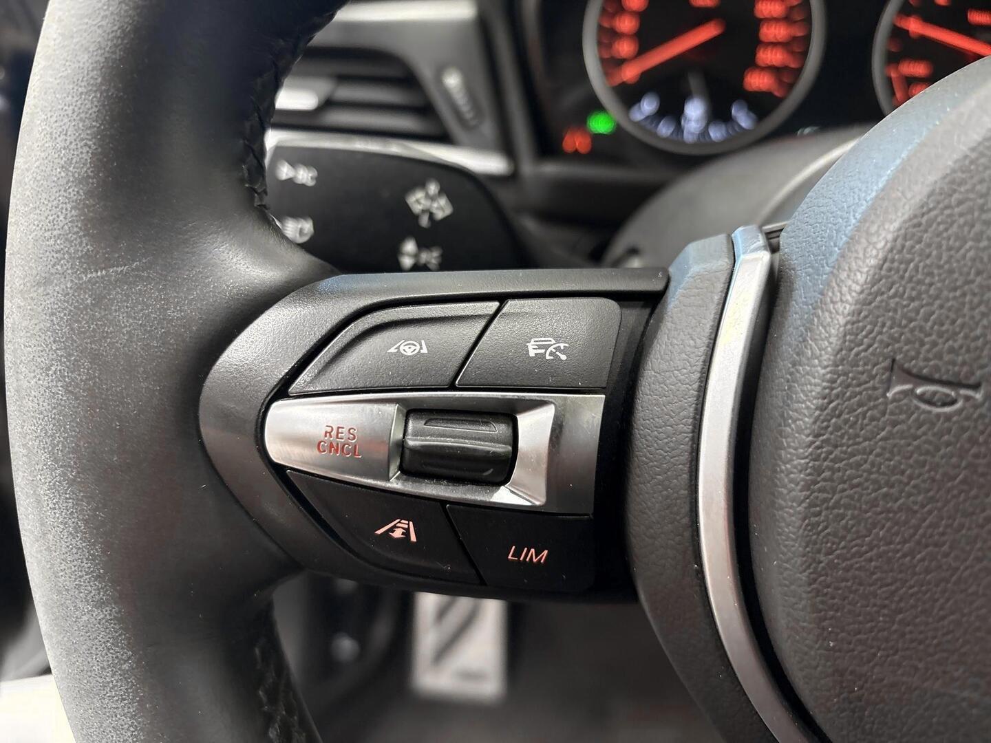 BMW 225 2017