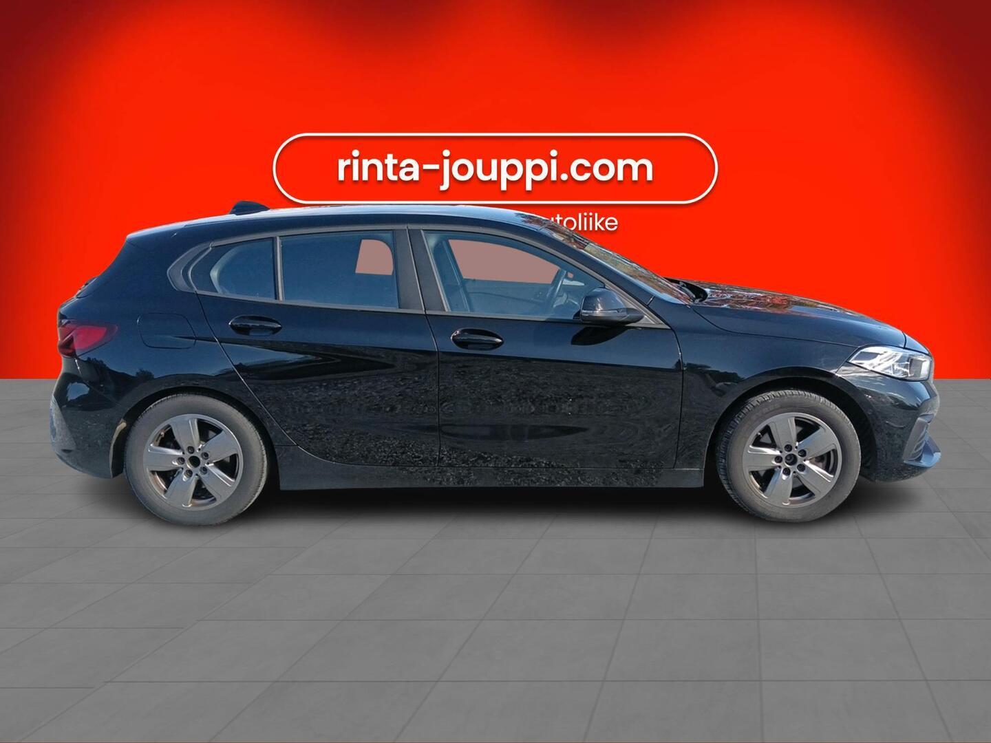 BMW 118 2023