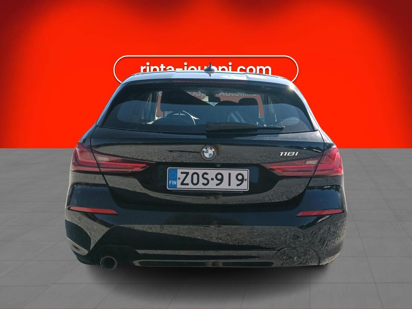 BMW 118 2023