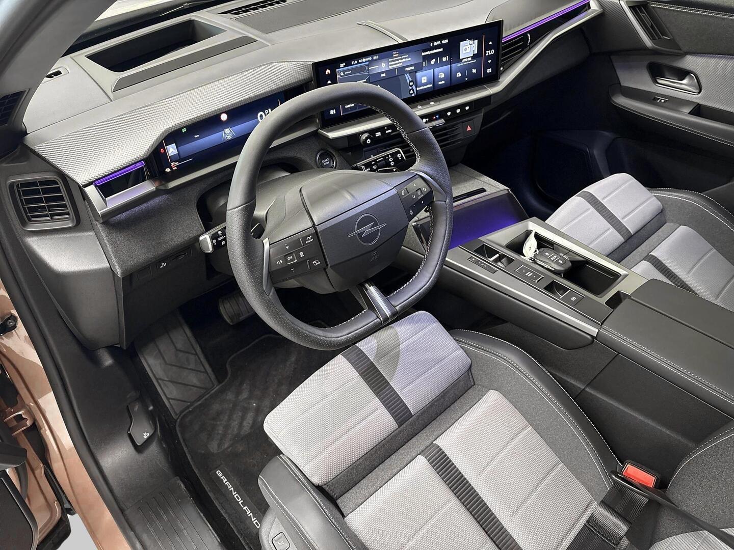 OPEL GRANDLAND 2024