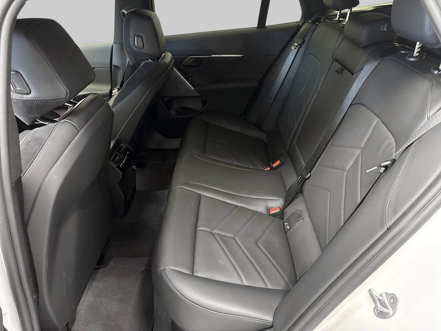 BMW I5 2025