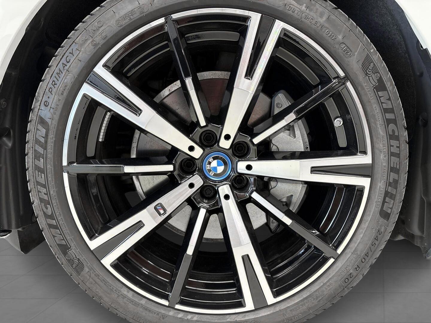 BMW I5 2025