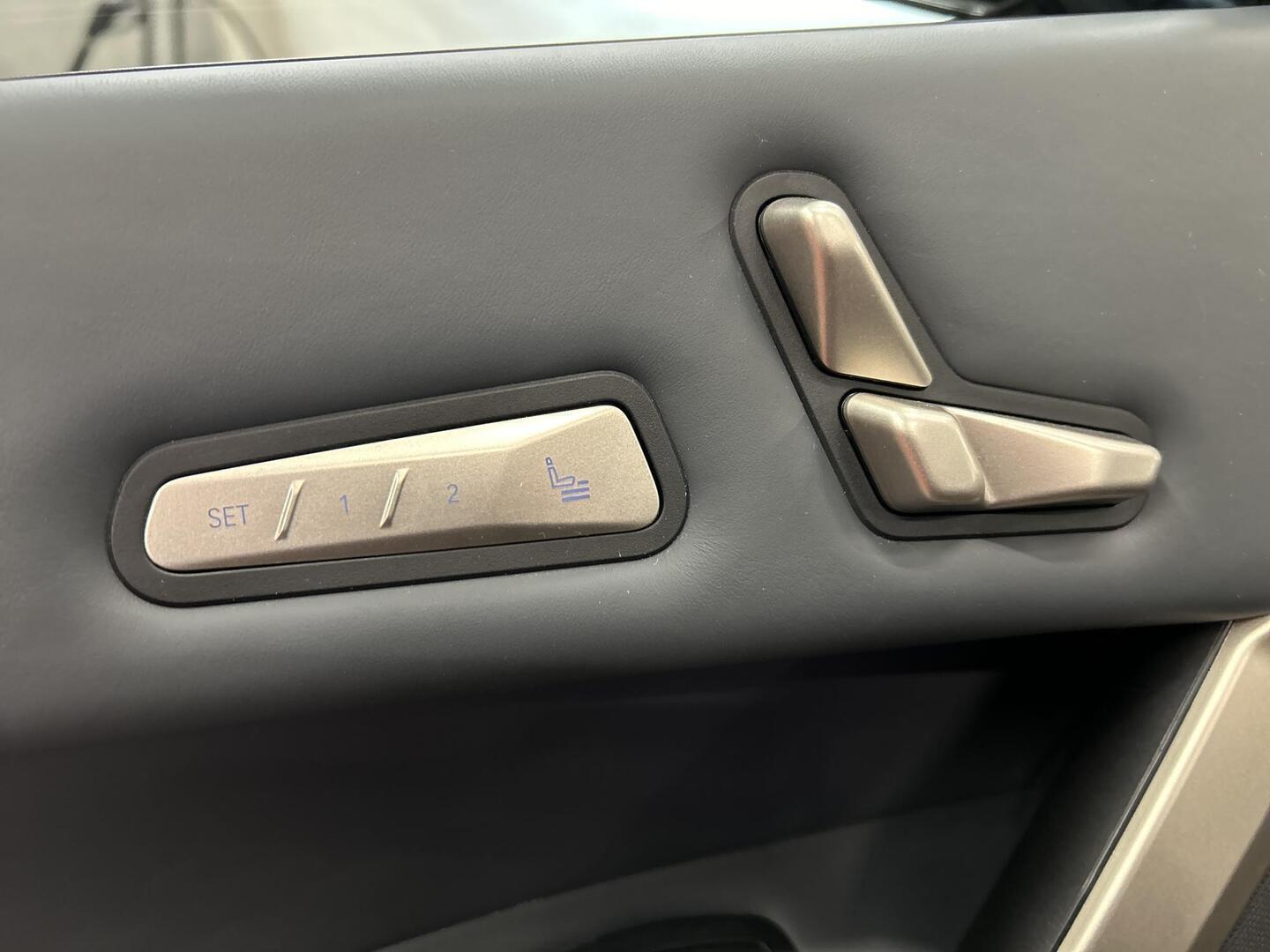 BMW IX 2022