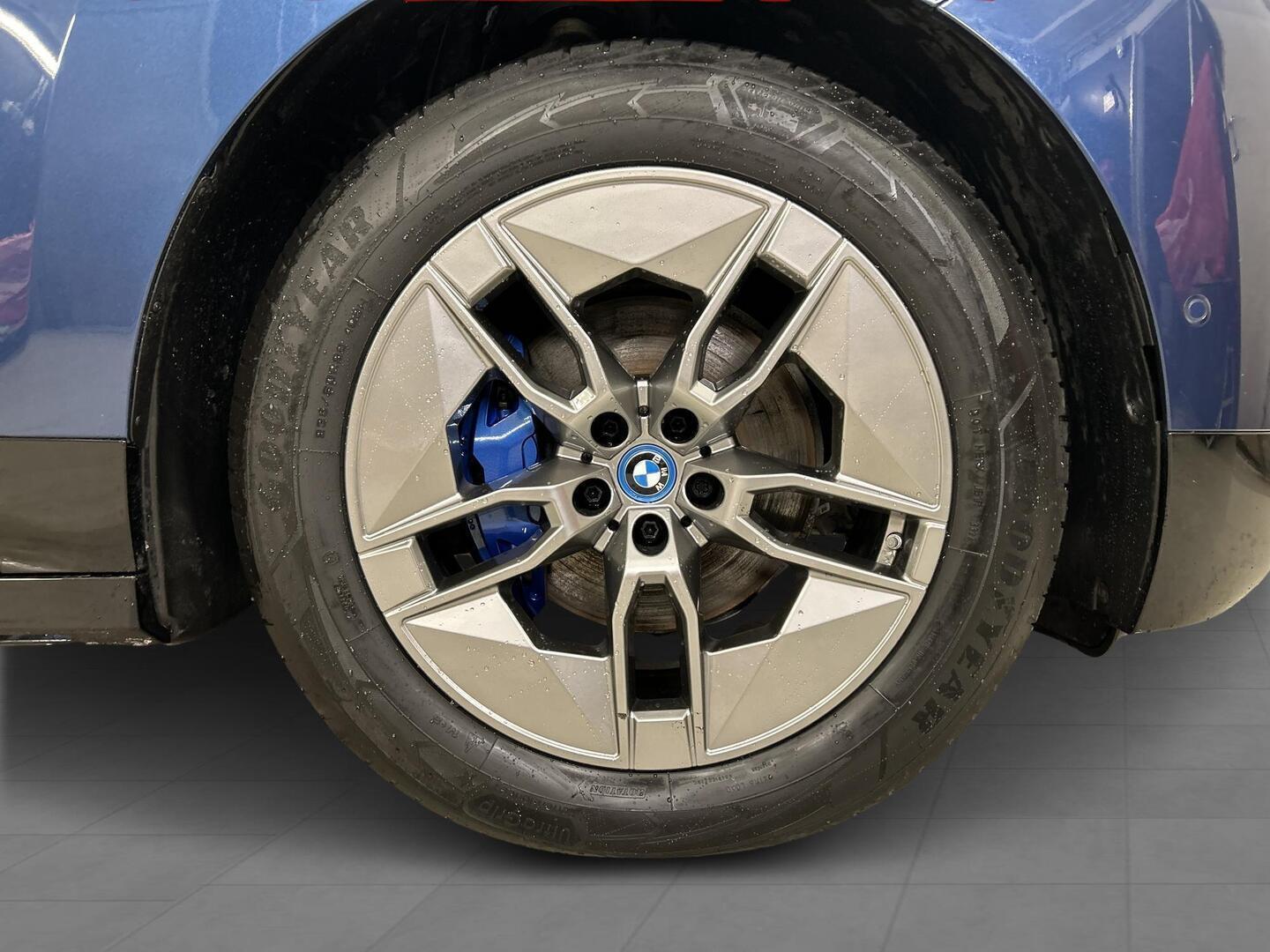 BMW IX 2022