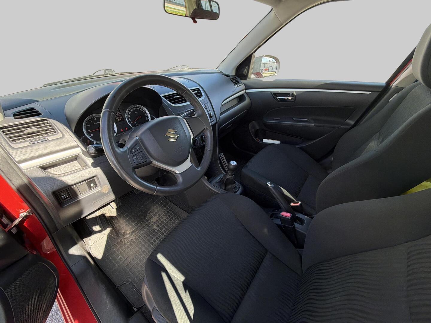 SUZUKI Swift 2011