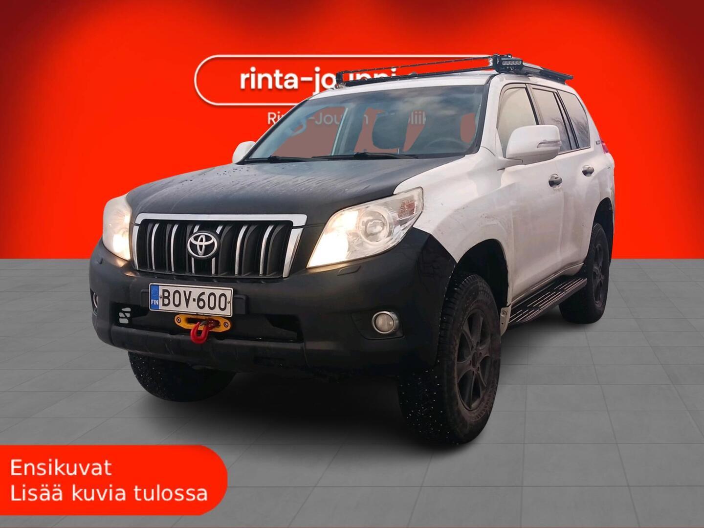 TOYOTA LAND CRUISER 2011