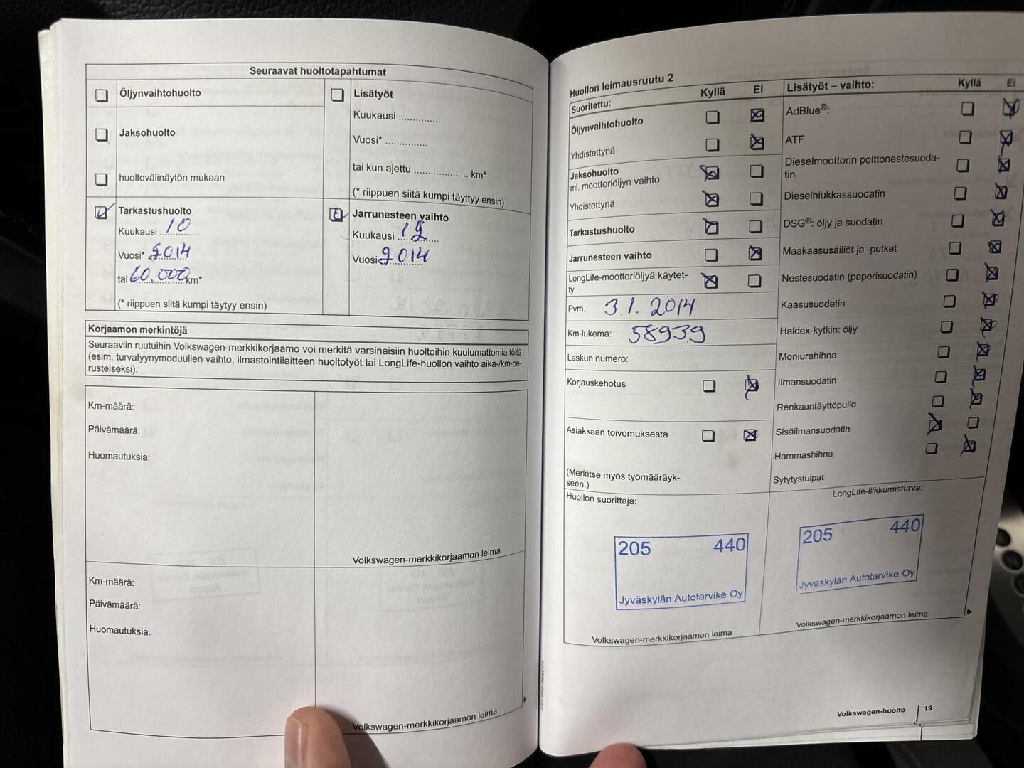 VOLKSWAGEN Golf 2012