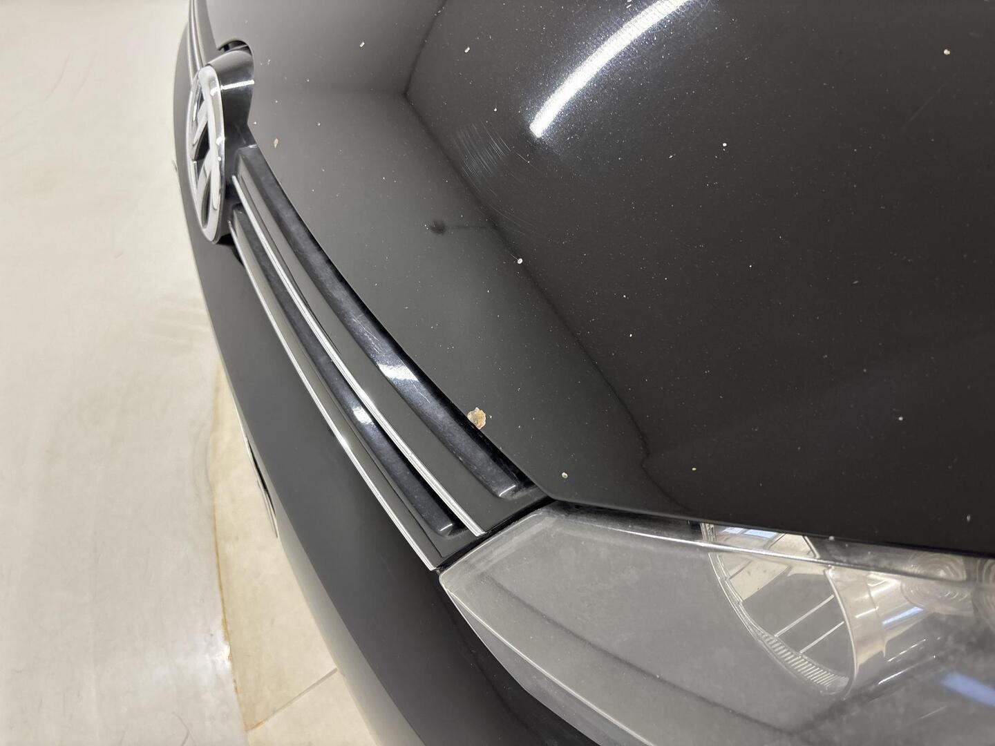 VOLKSWAGEN Golf 2012