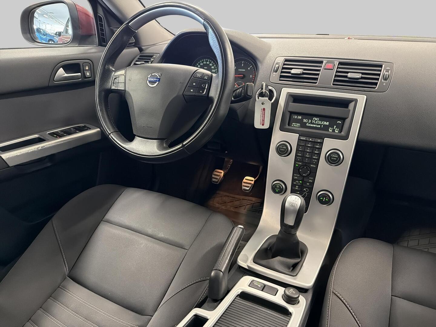 VOLVO S40 2012