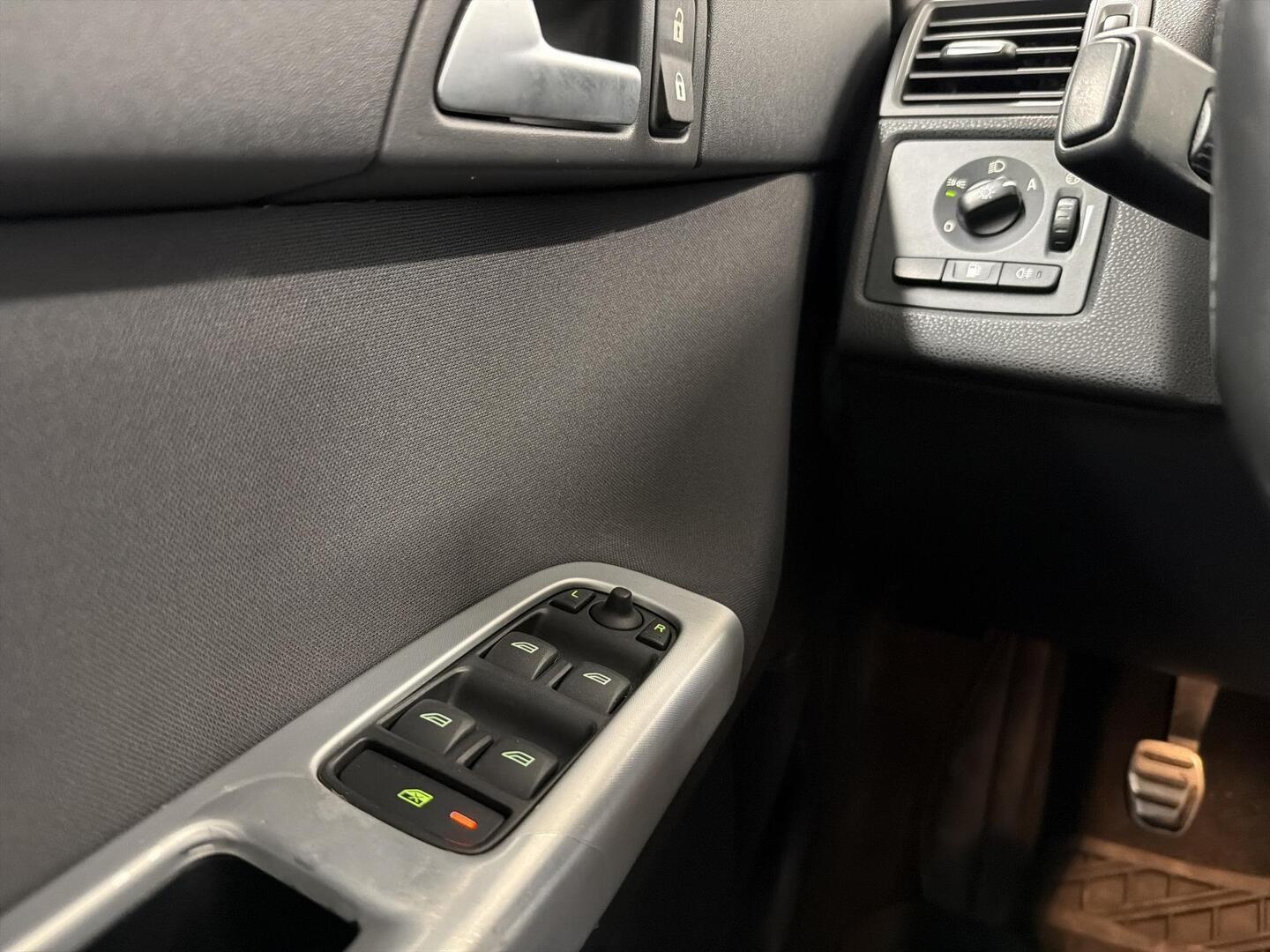 VOLVO S40 2012
