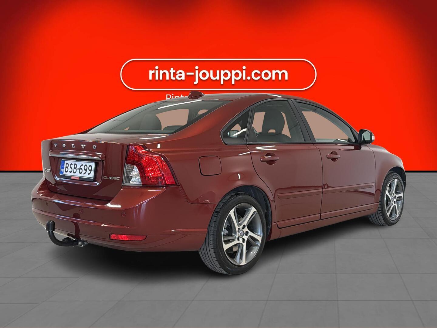 VOLVO S40 2012
