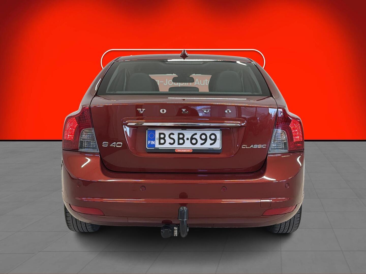 VOLVO S40 2012