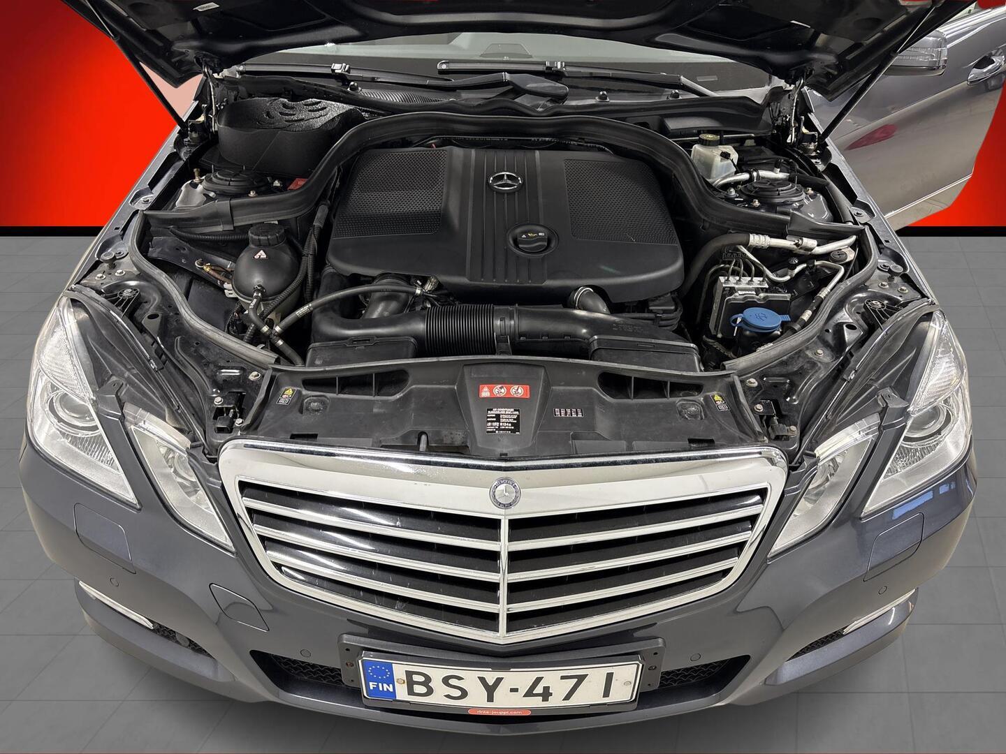 MERCEDES-BENZ E 2009