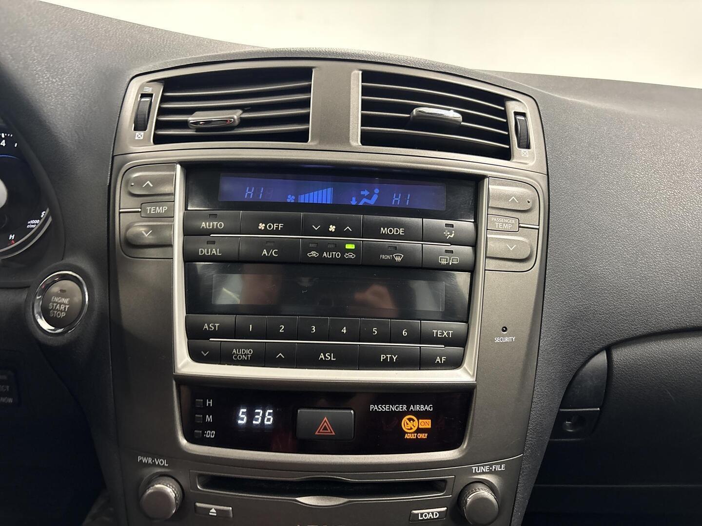 LEXUS IS 2006