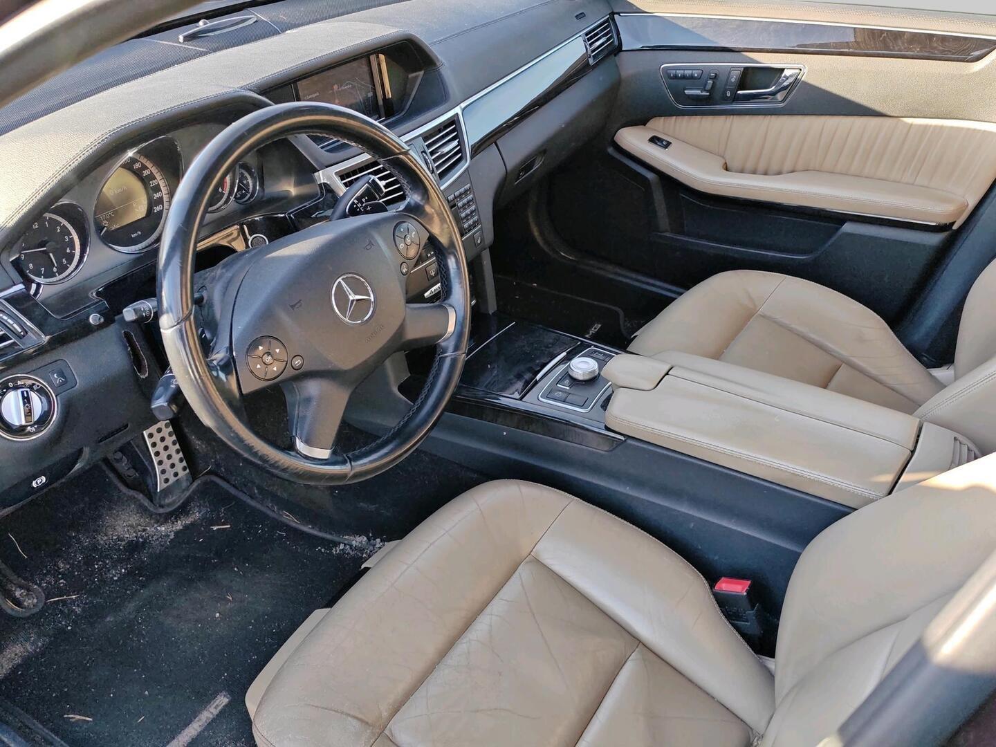 MERCEDES-BENZ E 2010