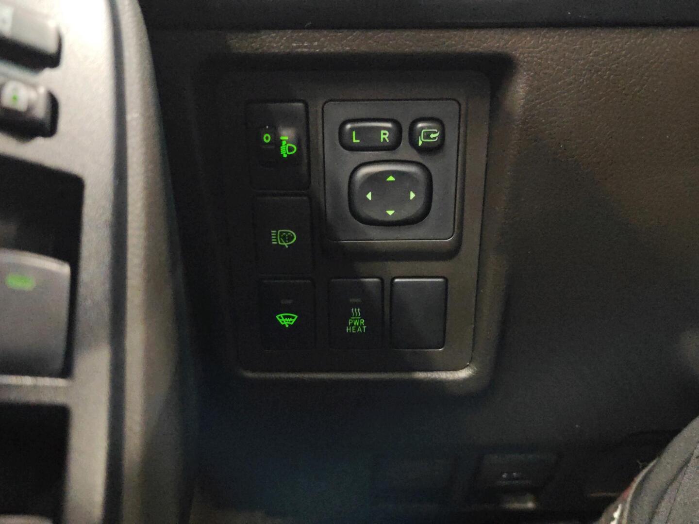 TOYOTA Land Cruiser 2010