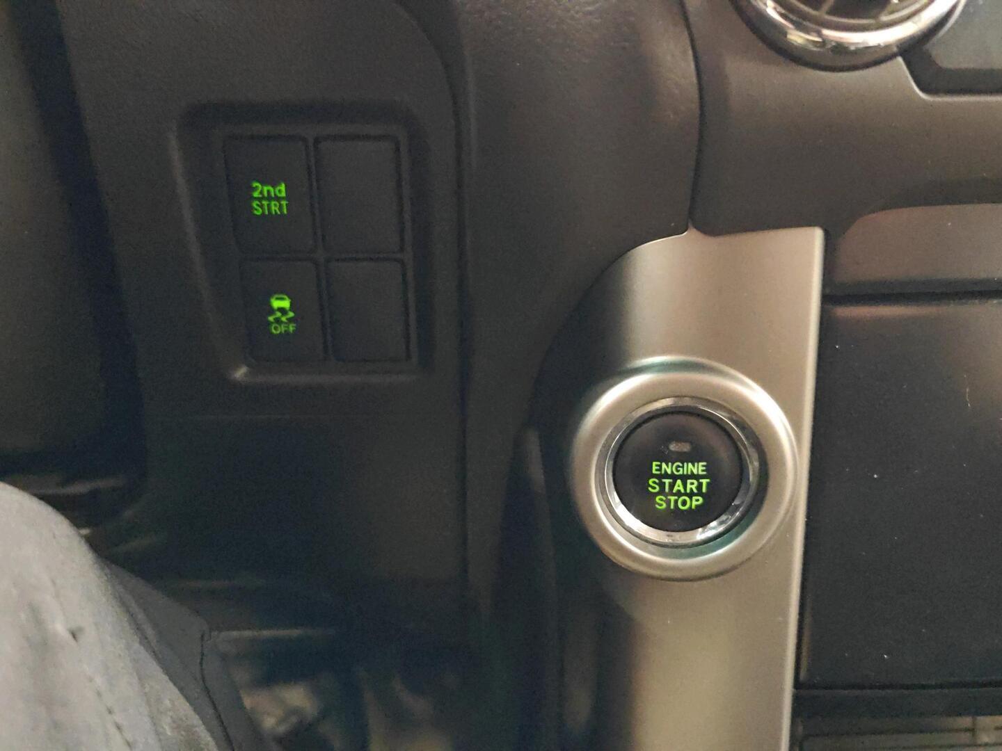 TOYOTA Land Cruiser 2010