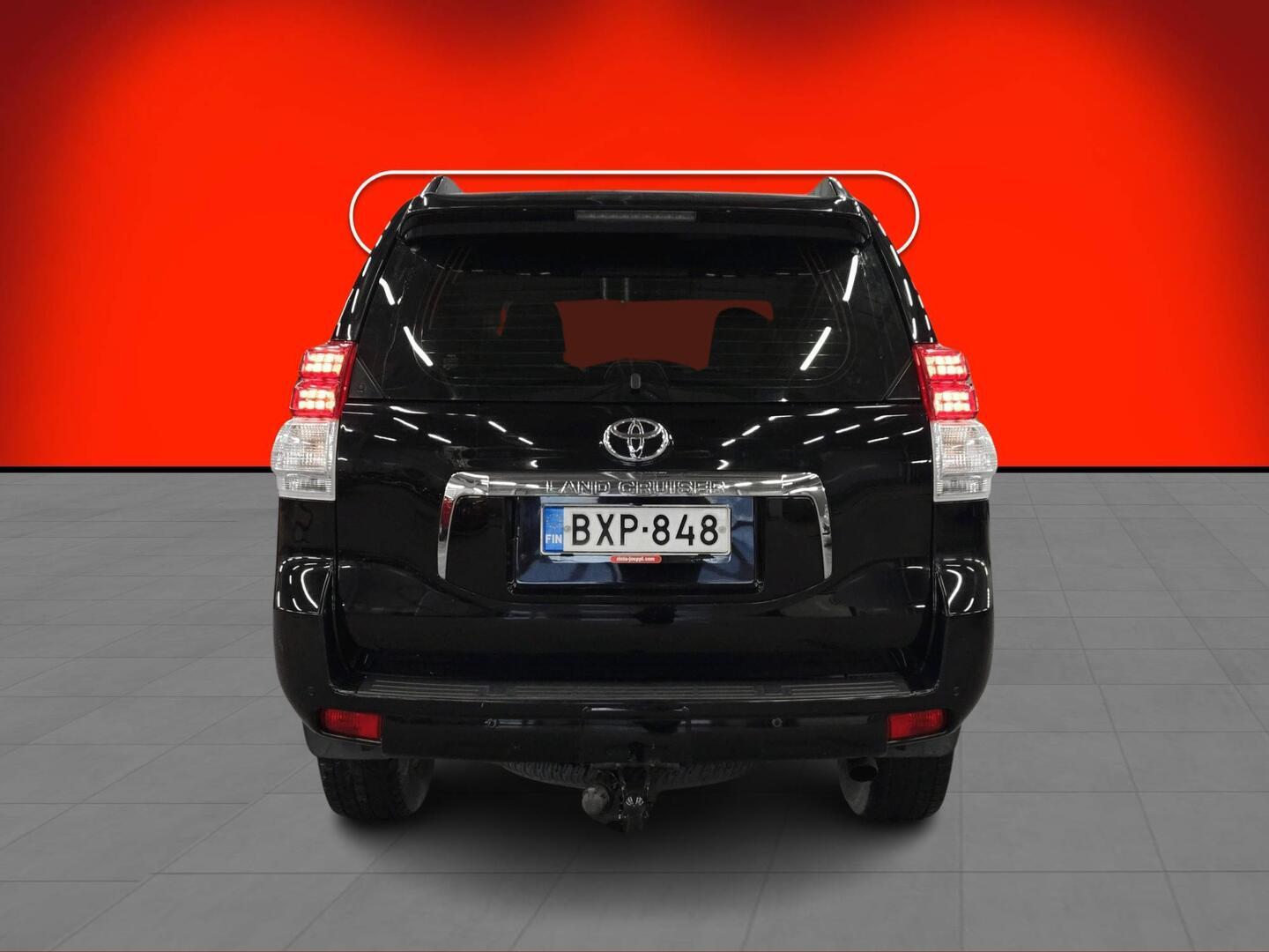 TOYOTA Land Cruiser 2010