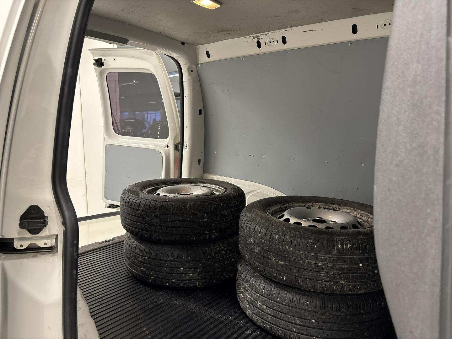 VOLKSWAGEN Caddy 2015