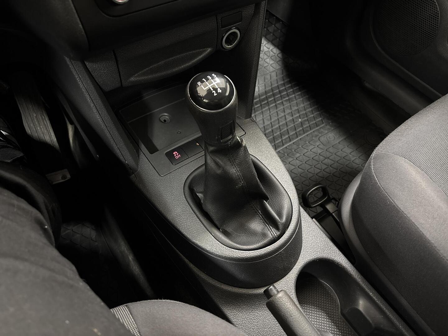 VOLKSWAGEN Caddy 2015