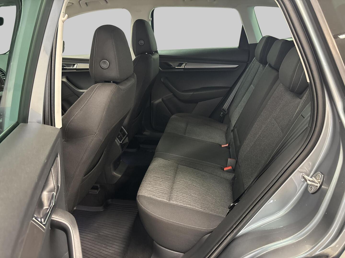 SKODA Karoq 2019