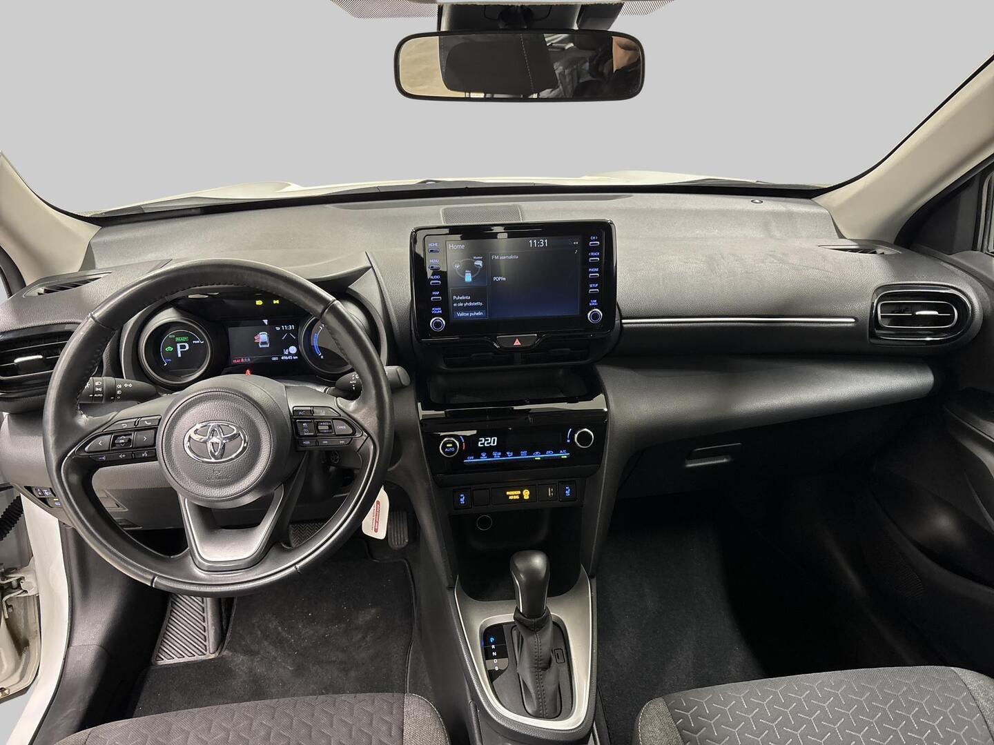 TOYOTA YARIS CROSS 2024