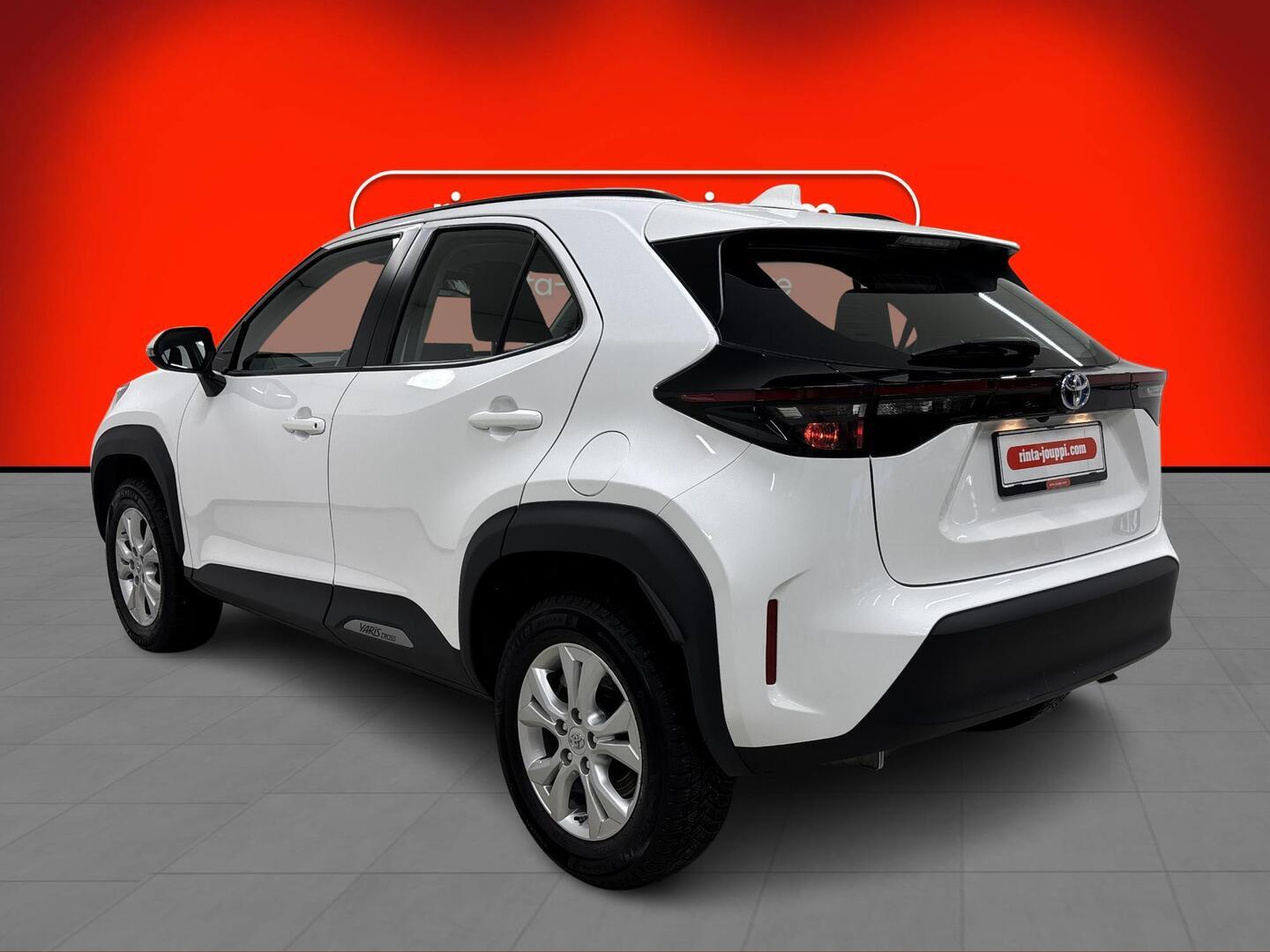 TOYOTA YARIS CROSS 2024