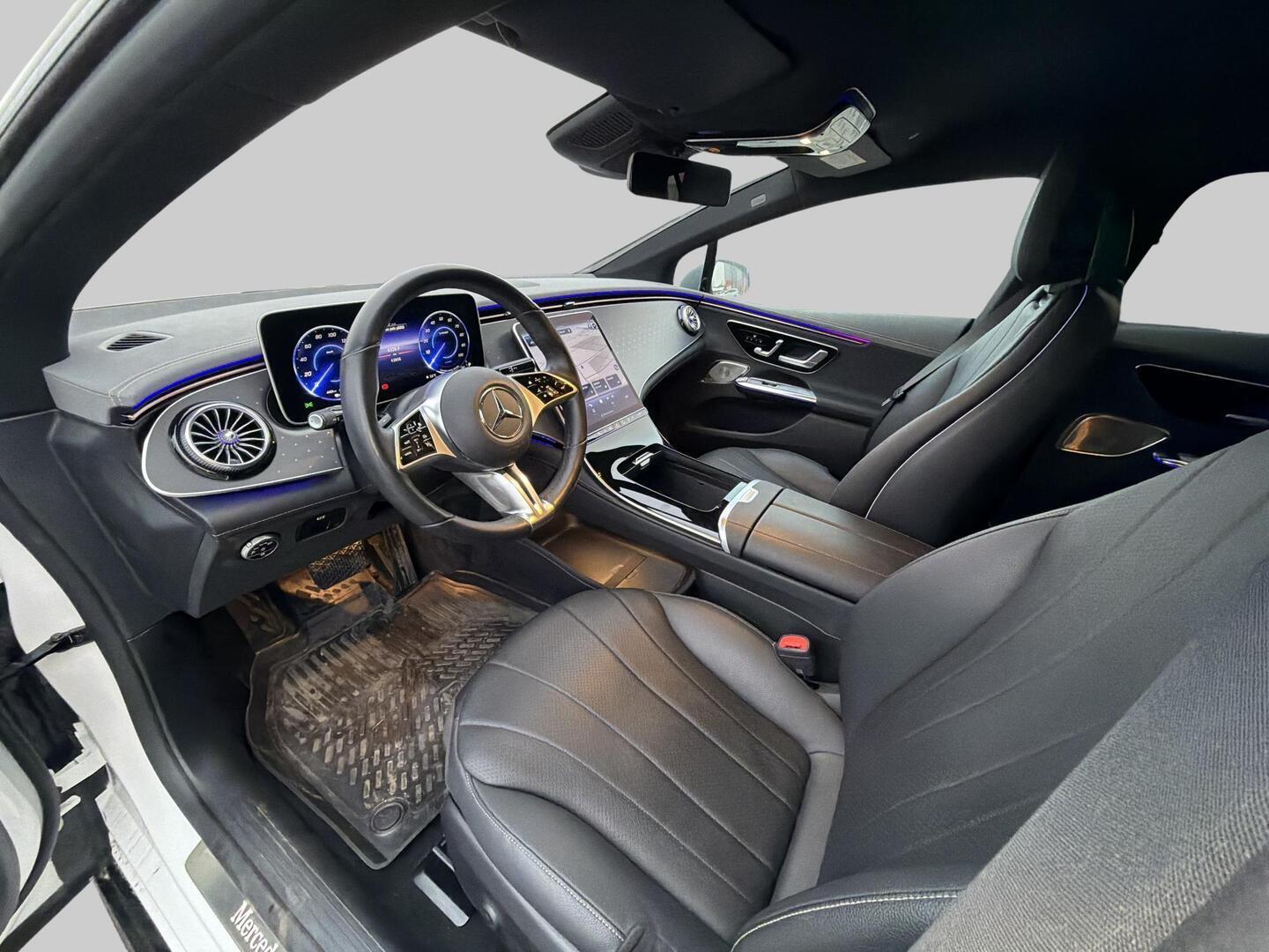 MERCEDES-BENZ EQE 2024