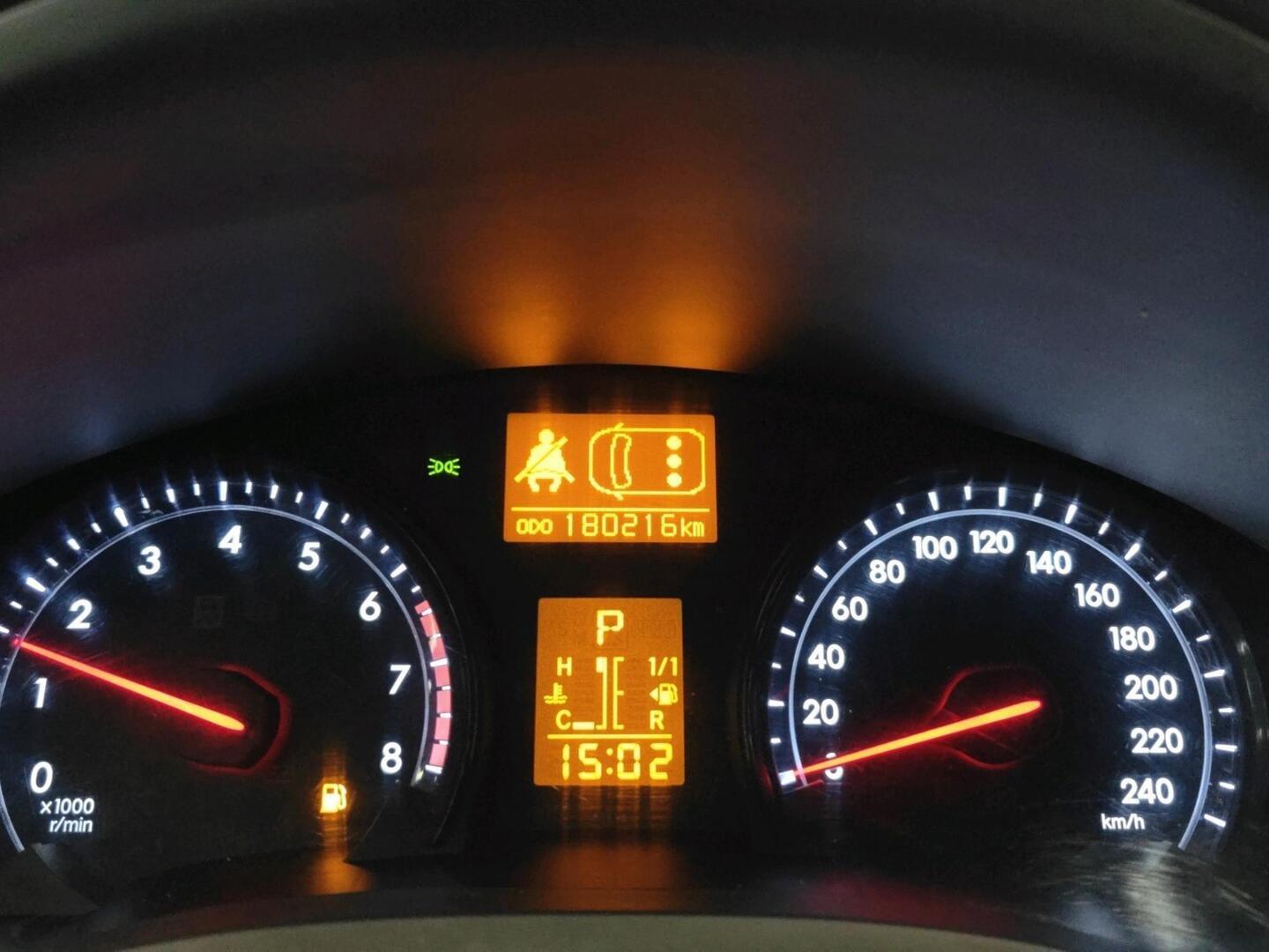 TOYOTA AVENSIS 2013