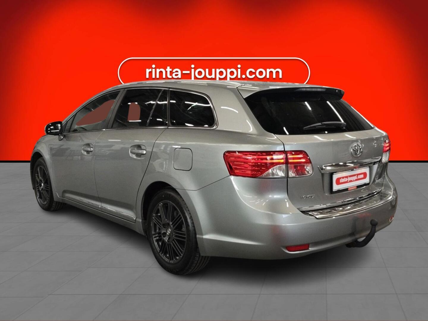 TOYOTA AVENSIS 2013