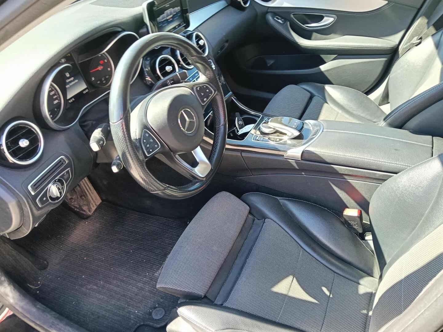 MERCEDES-BENZ C 2015