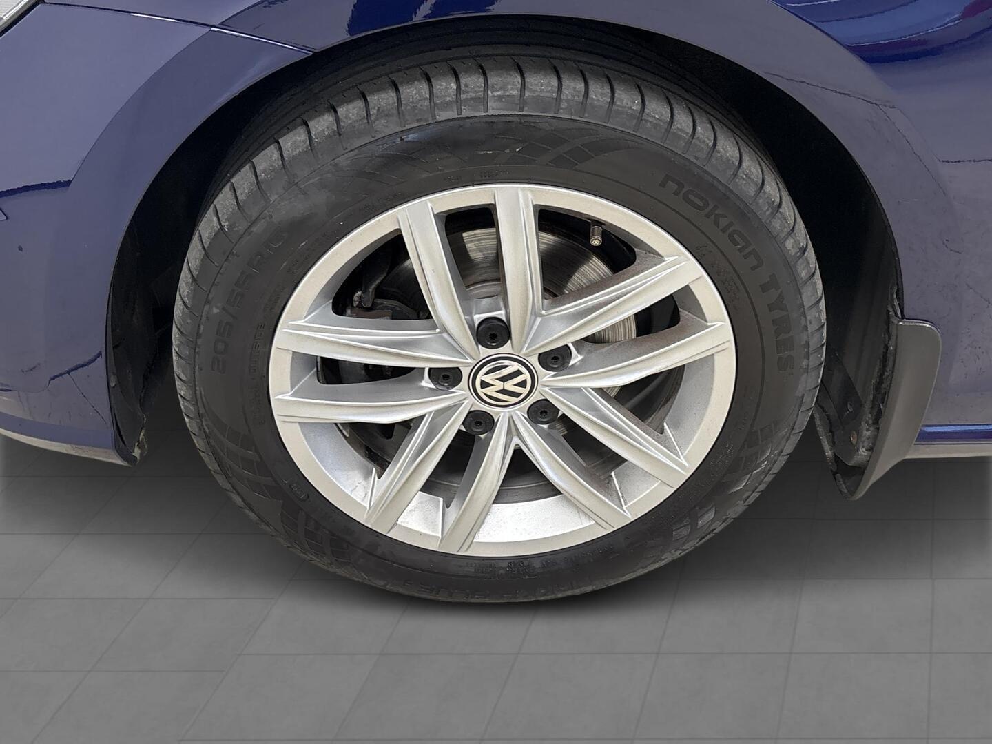 VOLKSWAGEN Golf 2019