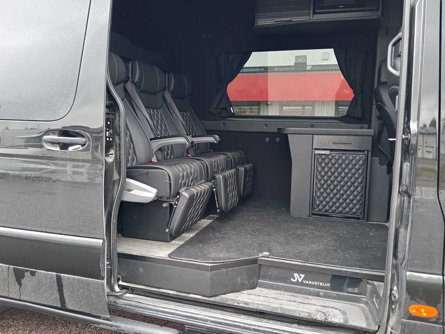 MERCEDES-BENZ Sprinter 2024
