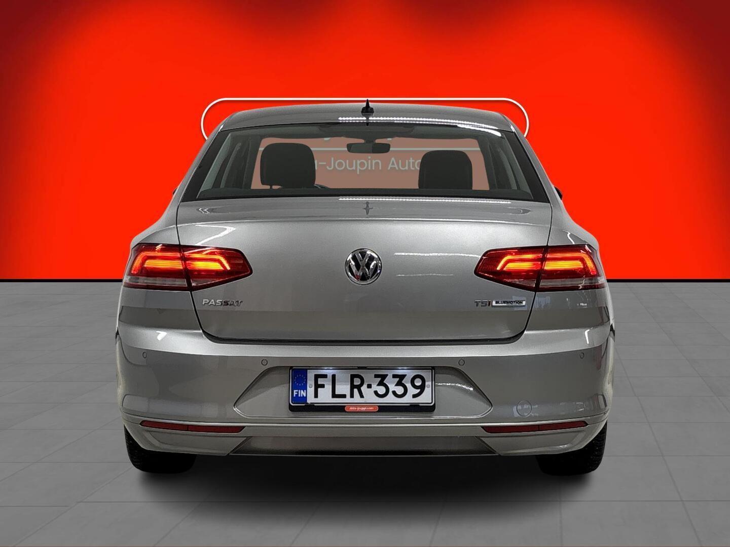 VOLKSWAGEN Passat 2015
