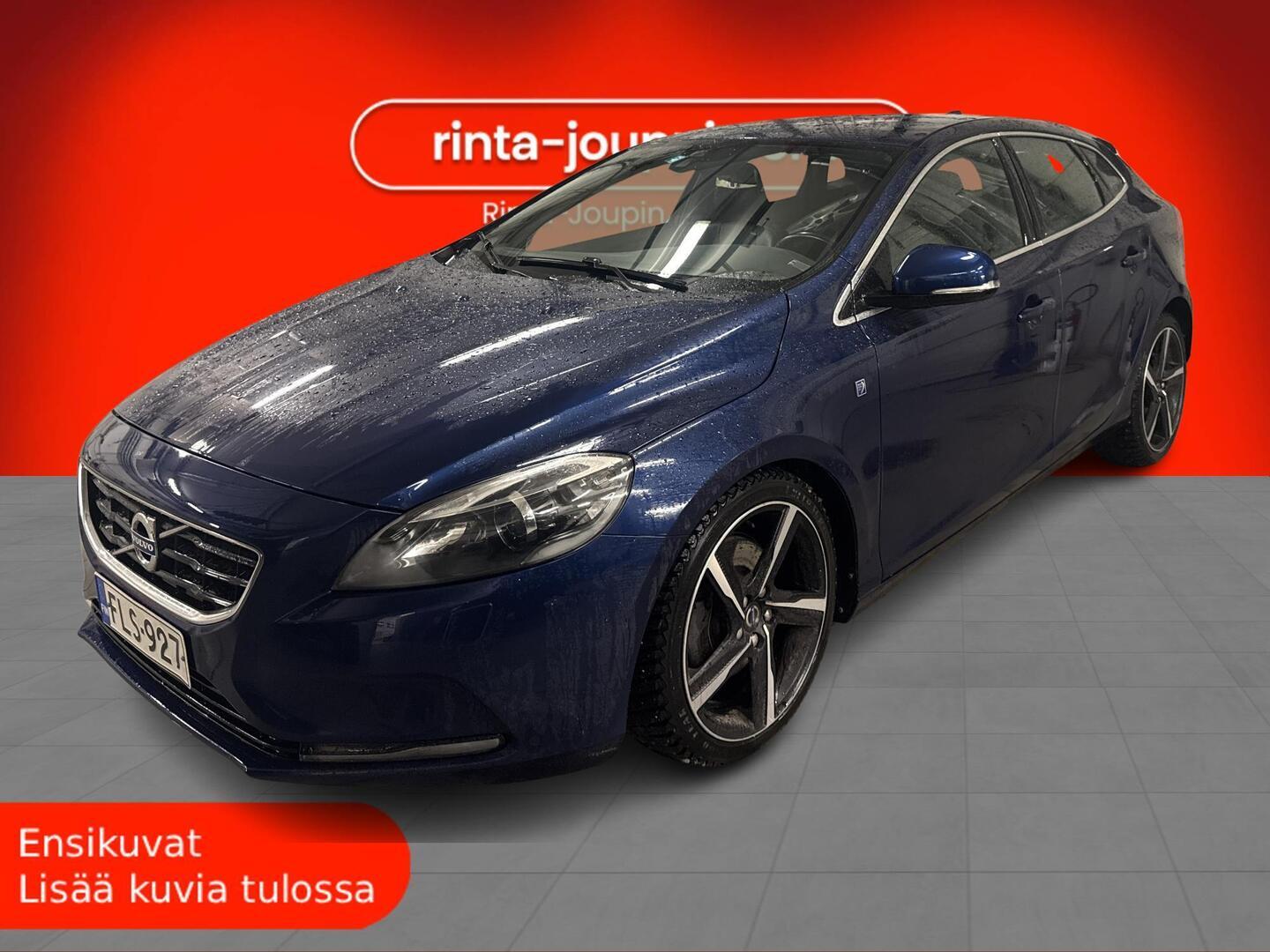 VOLVO V40 2015