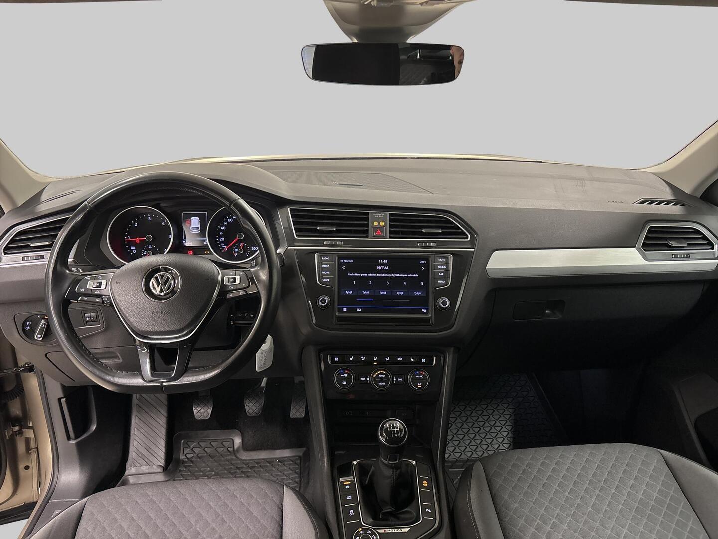 VOLKSWAGEN Tiguan 2017