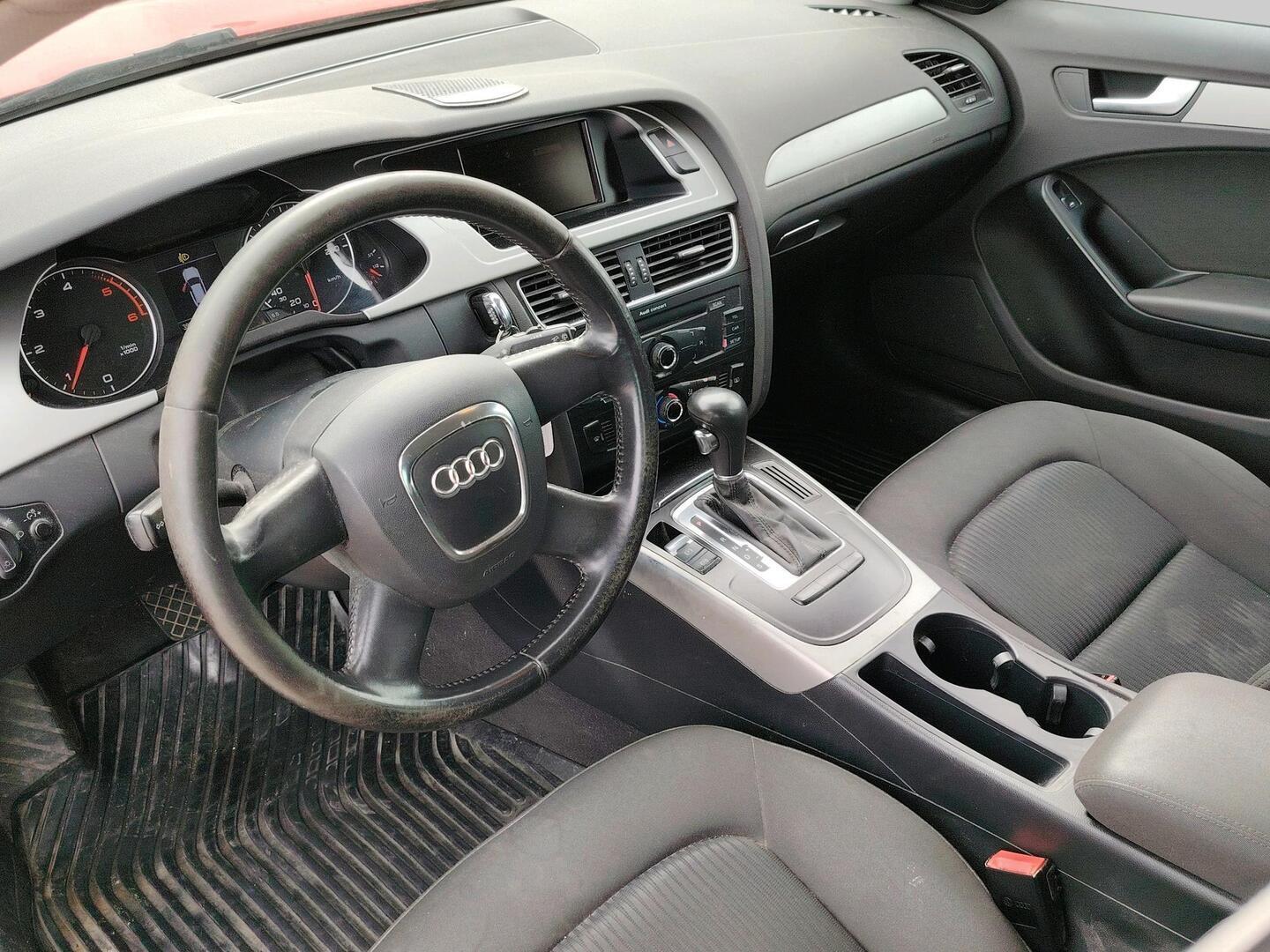 AUDI A4 2009