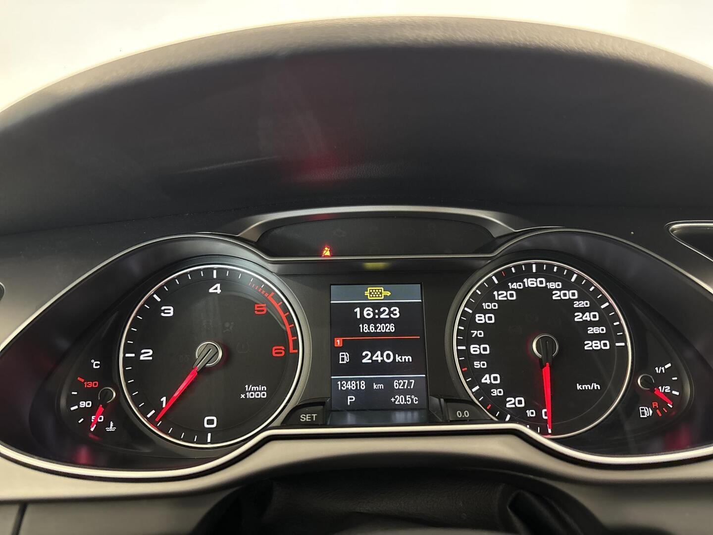 AUDI A4 2014