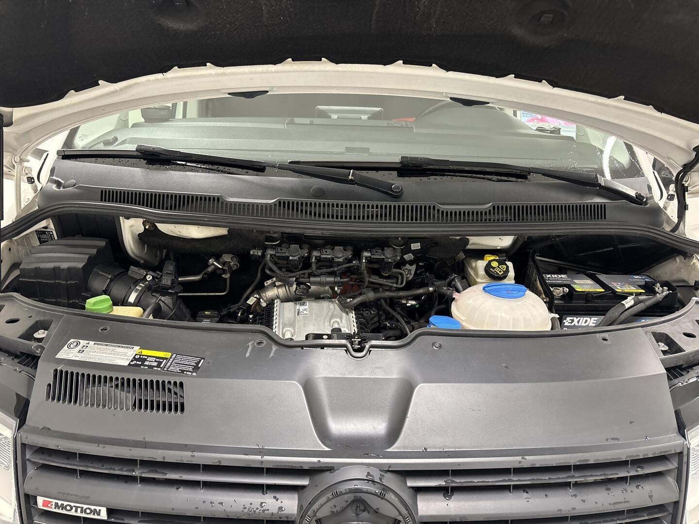 VOLKSWAGEN Transporter 2016