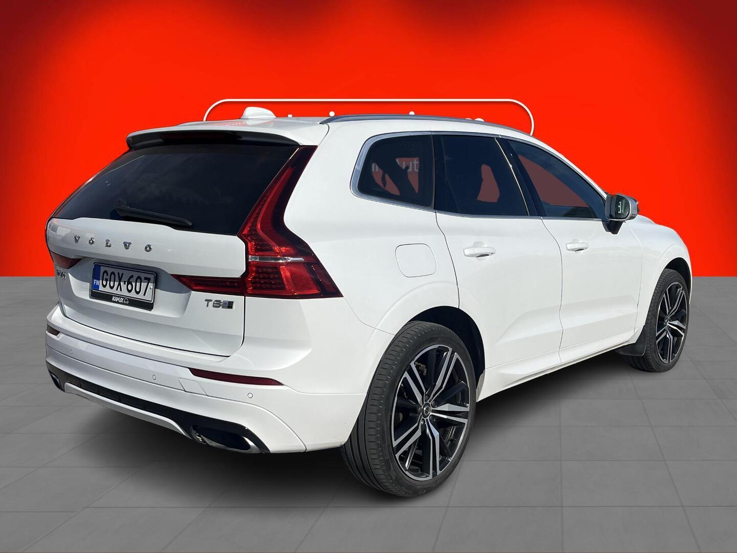 VOLVO XC60 2018