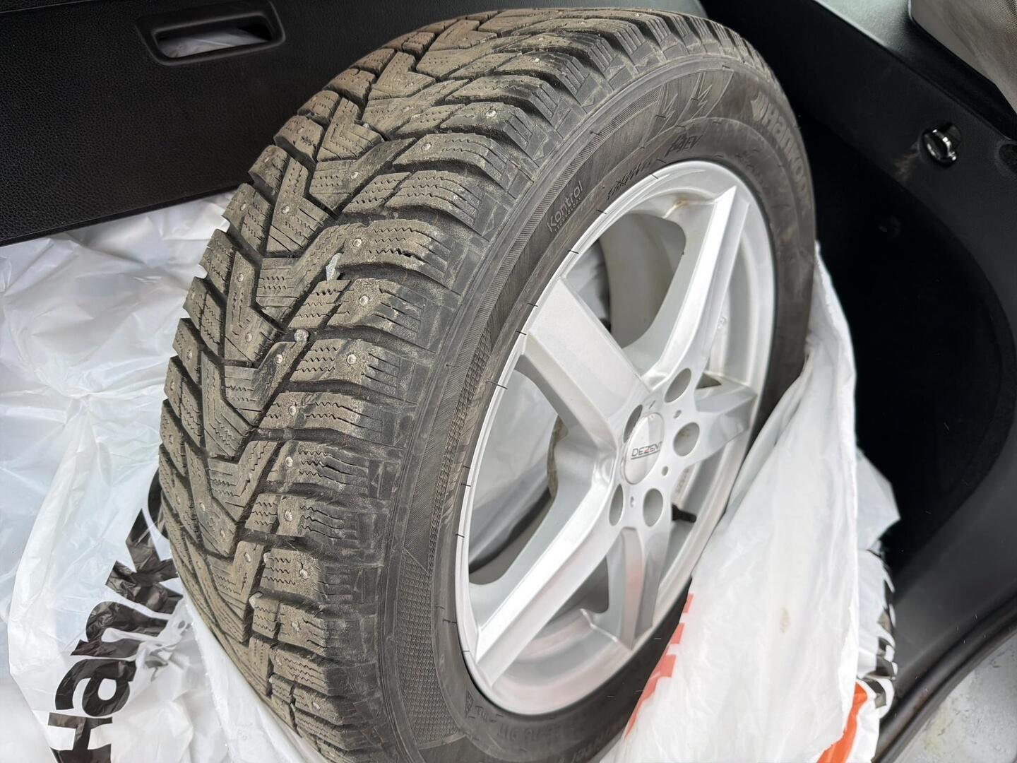 VOLKSWAGEN Golf 2010