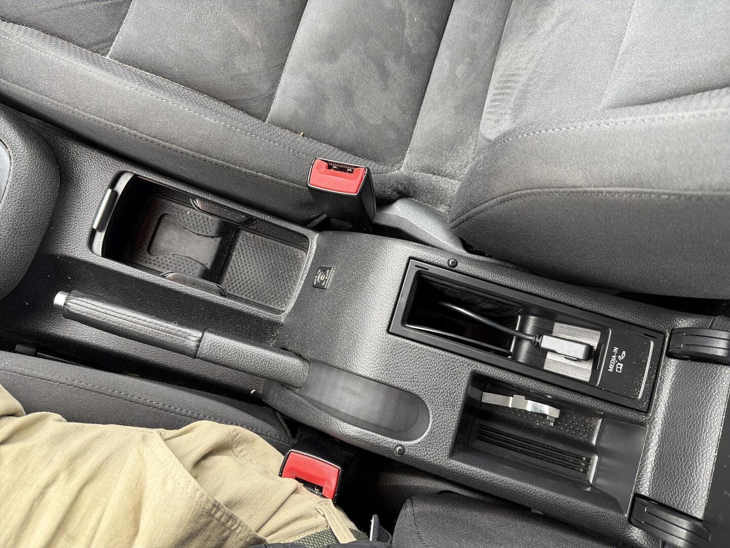 VOLKSWAGEN Golf 2010