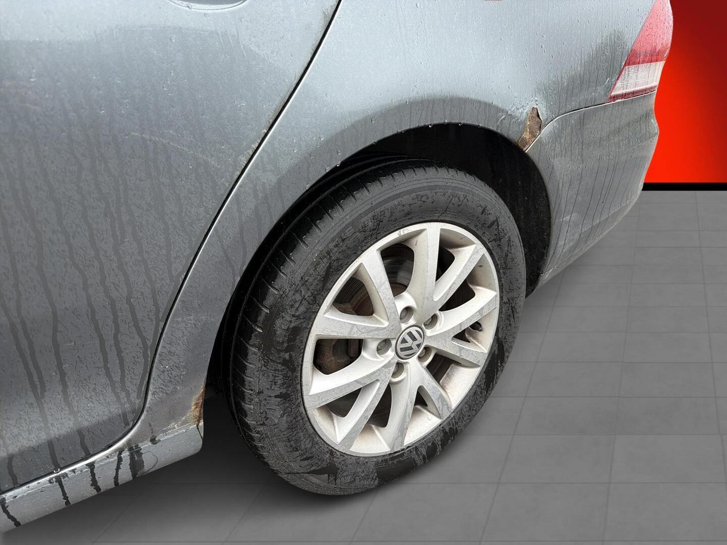 VOLKSWAGEN Golf 2010