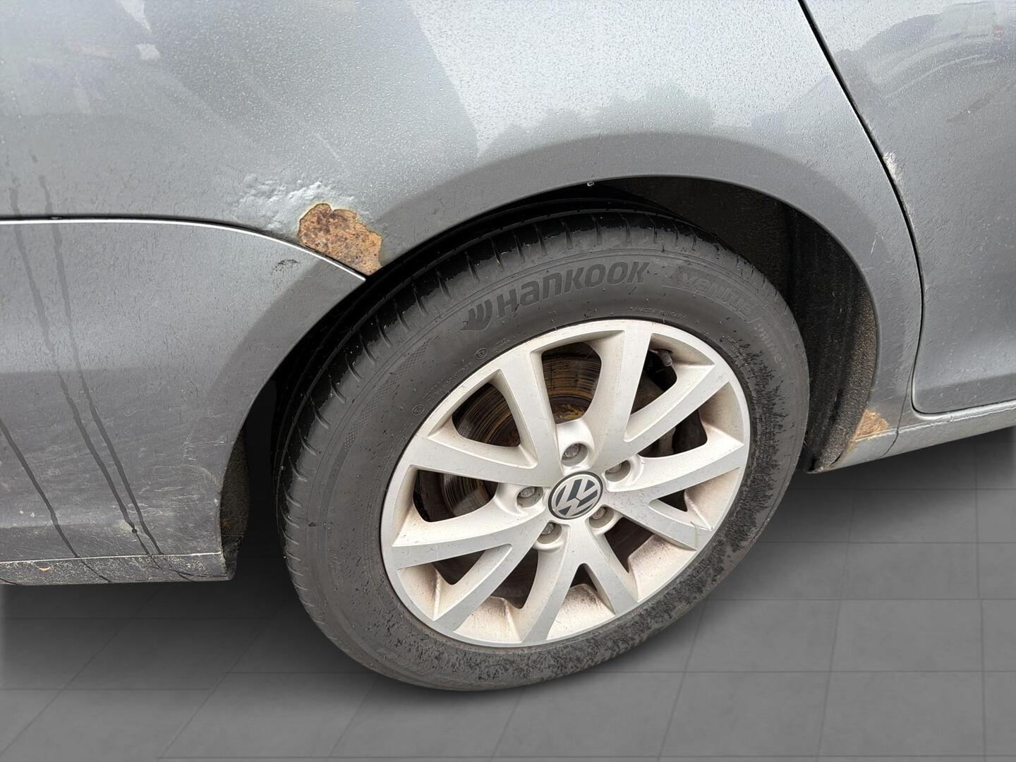 VOLKSWAGEN Golf 2010