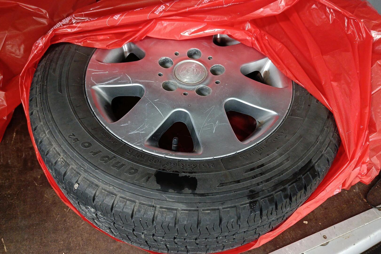 VOLKSWAGEN Transporter 2005