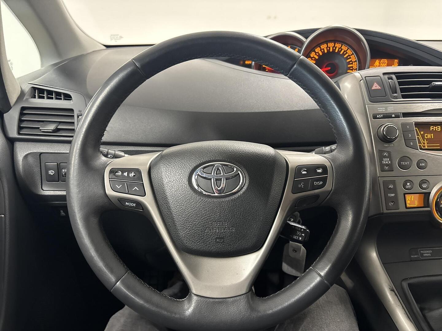 TOYOTA Verso 2009