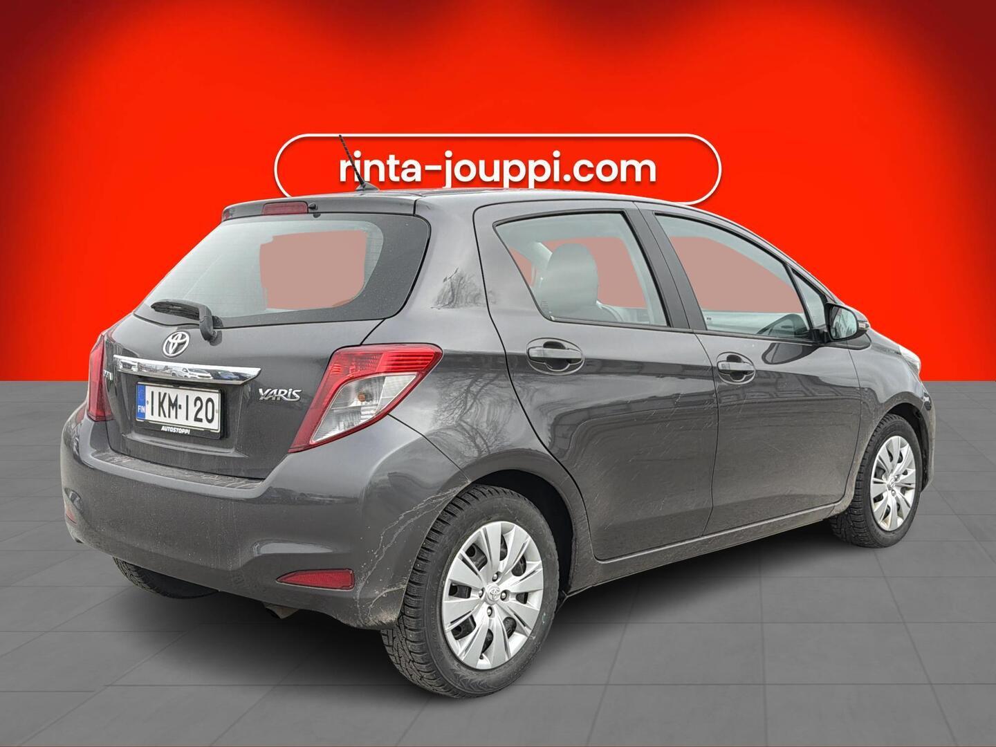 TOYOTA Yaris 2012