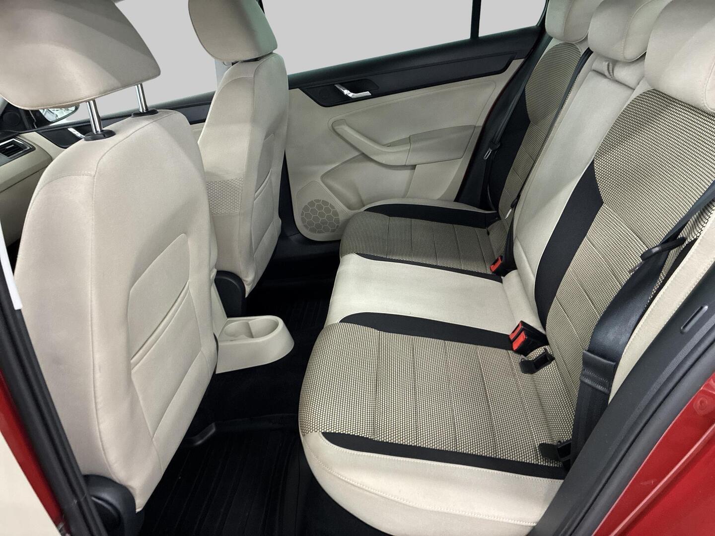SKODA Rapid 2016