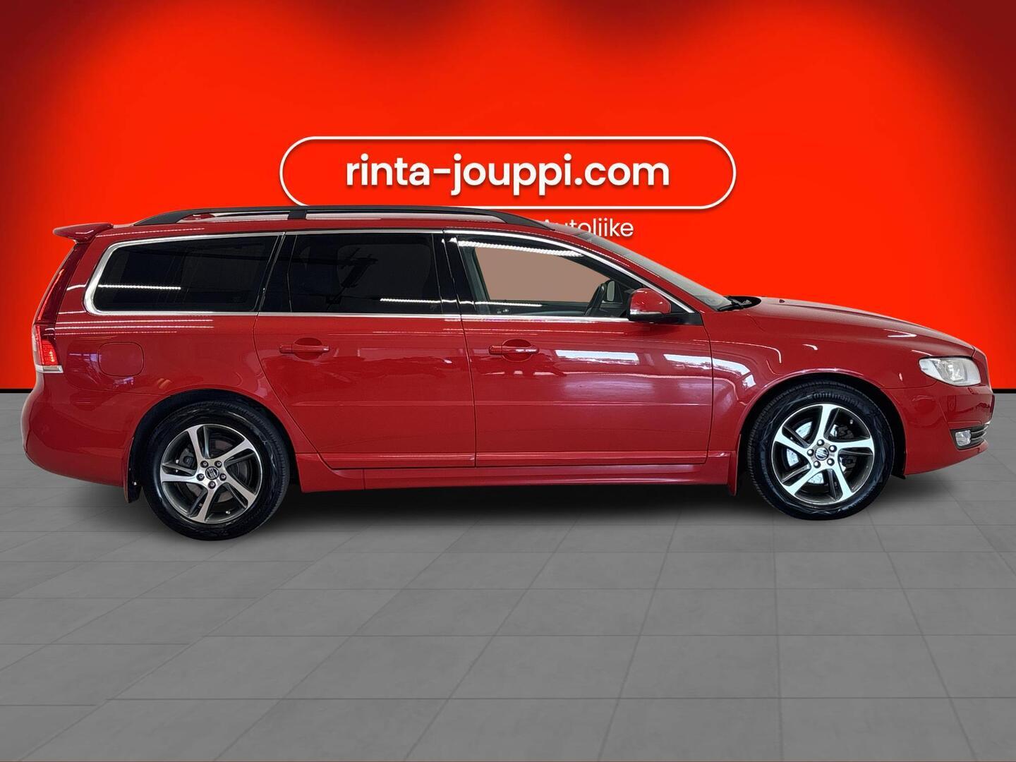 VOLVO V70 2015